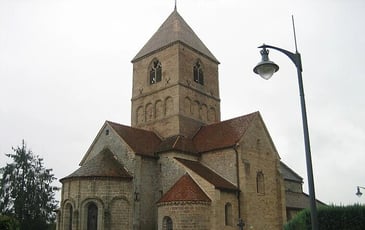 Une église au style sobre et à l'élégance des volumes