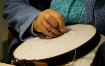 Découverte de la broderie au plumetis