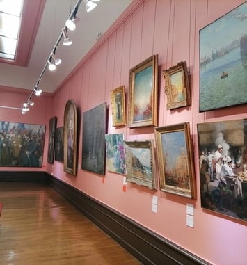 Découvrez la collection de Charles de Bruyères : secrets et chefs-d'œuvre du musée dévoilés