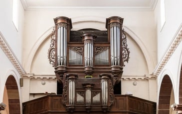 Découverte d'une église et de son orgue classé