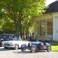 Exposition de voitures anciennes