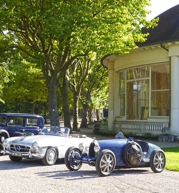 Exposition de voitures anciennes