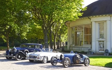 Exposition de voitures anciennes