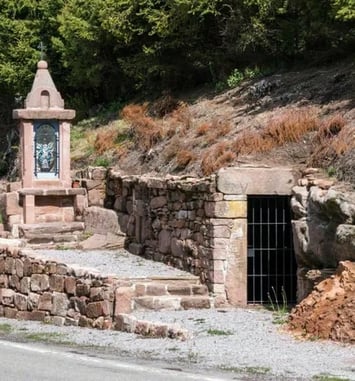 Découvrez l'histoire d'un oratoire et les moyens mobilisés pour sa restauration