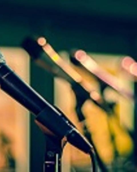 Sousta Politiki, dîner-concert